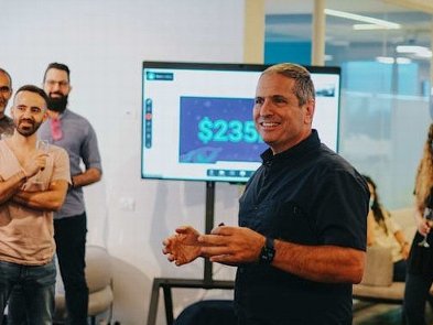 Знаменитый топ-менеджер призвал остановить рост зарплат в ИТ