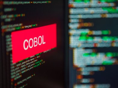 У США через коронавірус збільшився попит на програмістів, які знають мову Cobol. Чому?