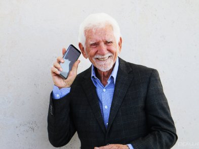 Хто такий Мартін Купер: батько мобільного телефону з українським корінням