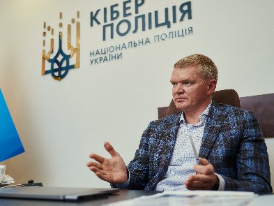 Александр Гринчак: как защитить деньги на карточке от мошенников, а бизнес — от хакеров