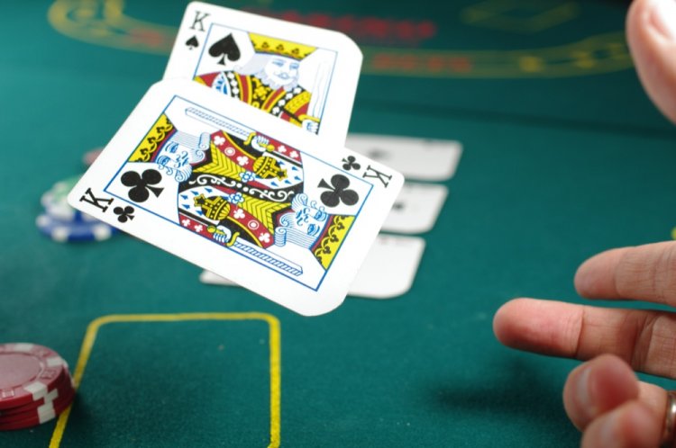 Як за допомогою покерних прийомів приймати найкращі бізнес-рішення — уривок з книги «Мисли ставками»
