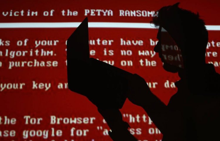 Две самые знаковые хакерские атаки десятилетия были в Украине. Подробности
