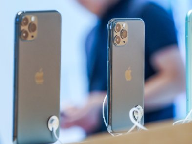 Apple обмежує продаж iPhone: не більше 2 моделей в одні руки