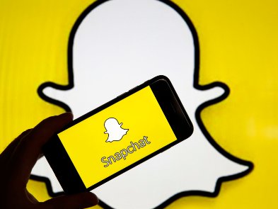 Snapchat хоче повторити успіх FaceApp. У додатку з'явився фільтр «старіння»