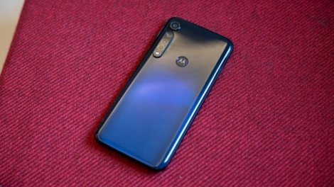 Смартфон Motorola moto g8 plus надійшов у продаж в Україні: ціна