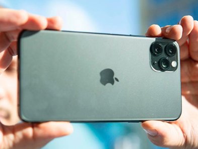Apple показала унікальну функцію селфі-камери в iPhone 11: відео