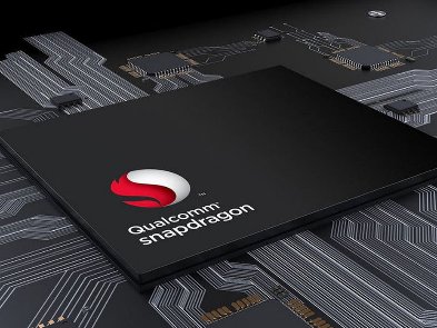 Новый процессор Snapdragon 855 Plus обогнал в производительности Apple A12 в iPhone XS
