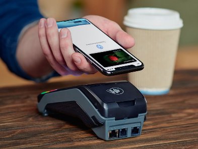 Бесконтактные платежи без NFC: «ПриватБанк» запустил оплату по QR-коду в терминалах