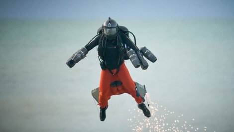 Британский «Железный человек» поставил рекорд по скорости в реактивном костюме (видео)