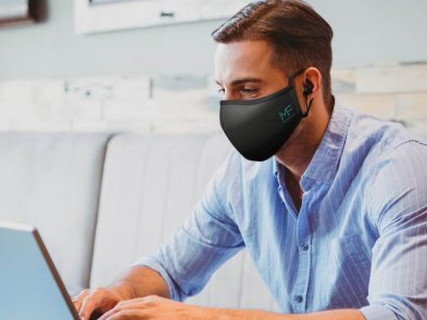 Maskfone — защитная маска со встроенными наушниками и микрофоном
