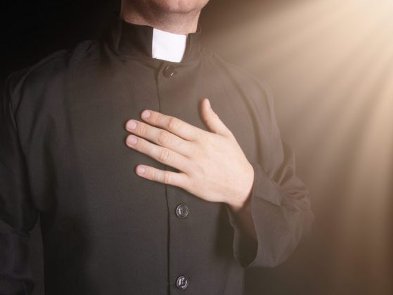Священник витратив на азартні ігри $117 тисяч церковних коштів, але обіцяє все повернути