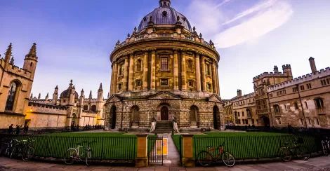 Оксфордский университет отказался от благотворительных взносов и грантов Huawei