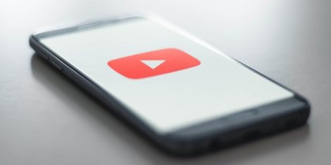 Іноземці шахраювали, оплачуючи YouTube Premium за дешевим українським тарифом. Цьому вже поклали край