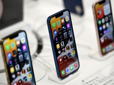 В Украину прибыли первые iPhone 13: цены и дата начала продаж