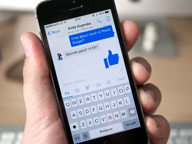 Facebook Messenger получил стильную ночную тему: как включить