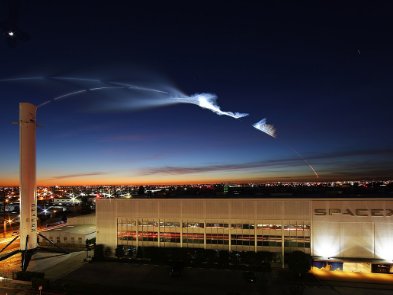 У США вибухнула міжпланетна ракета SpaceX: вражаюче відео