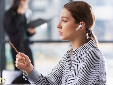 Начались украинские продажи наушников Huawei Freebuds lite