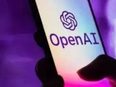 OpenAI запустила магазин чат-ботів та нову передплату на ChatGPT. Її сайти цього не витримали