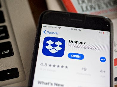 Dropbox звільнить 16% співробітників через уповільнення зростання та «настання ери ШІ»