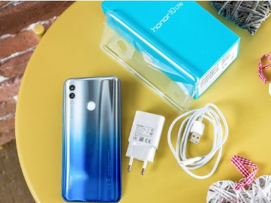 Honor 10 Lite: интеллектуальная камера, мощный чипсет и NFC