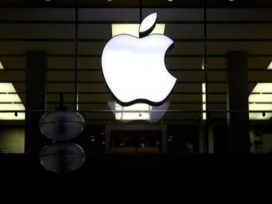 Apple борется с утечкой кадров в Meta внеочередными бонусами