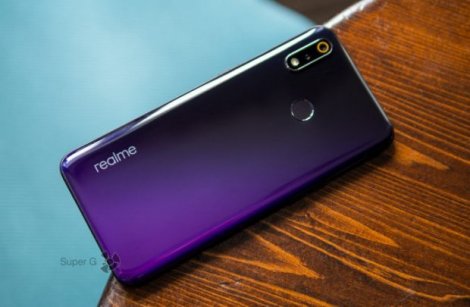 "Вбивця" Xiaomi: що відомо про амбітний бренд Realme