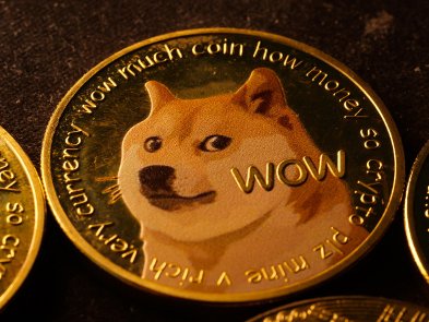 Вартість  Dogecoin зросла на 30% після того, як Ілон Маск змінив логотип Twitter