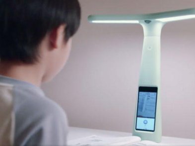 Китайцы начали скупать умные лампы для слежки за своими детьми
