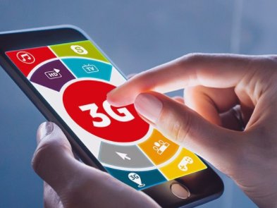 Київстар та Lifecell скасували плату на номери, що надають інформацію про коронавірус